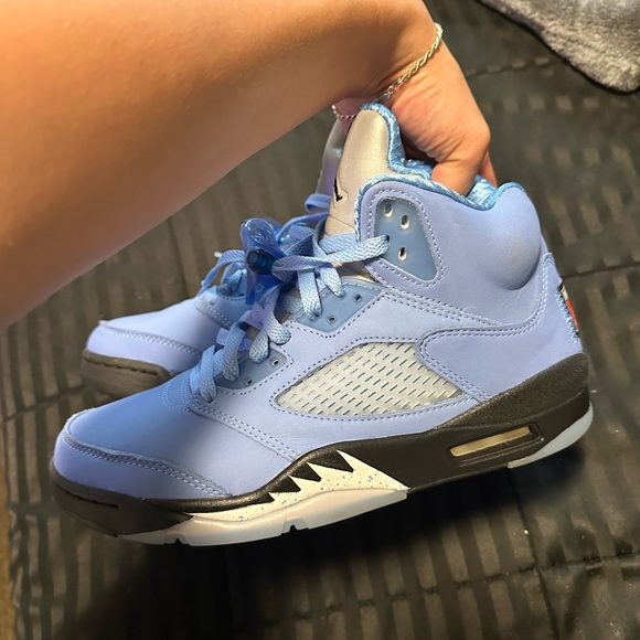 Jordan Other - UNC University Blue Retro Jordan 5s